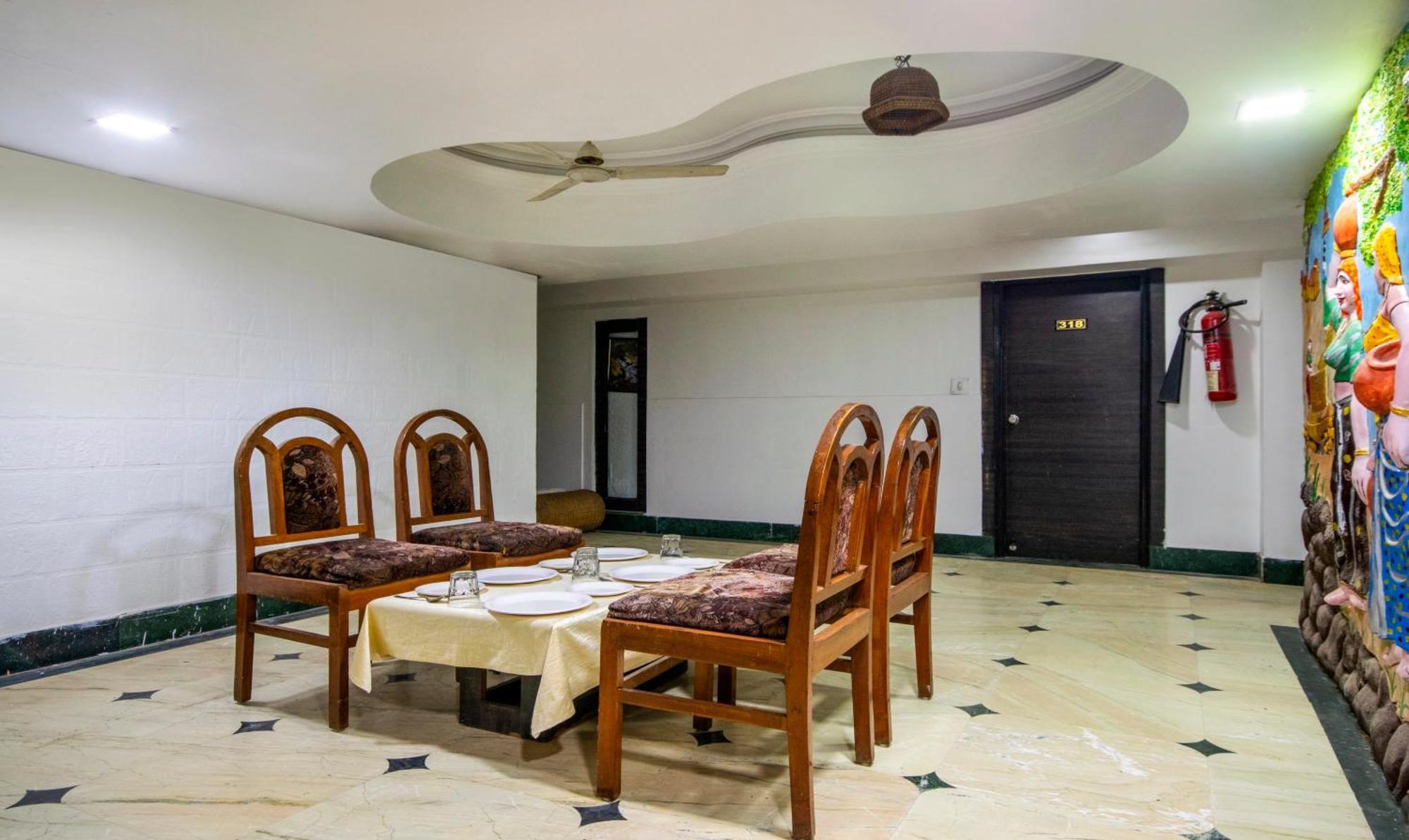 Itsy Hotels Shree Krishna Palace Ahmadábád Kültér fotó